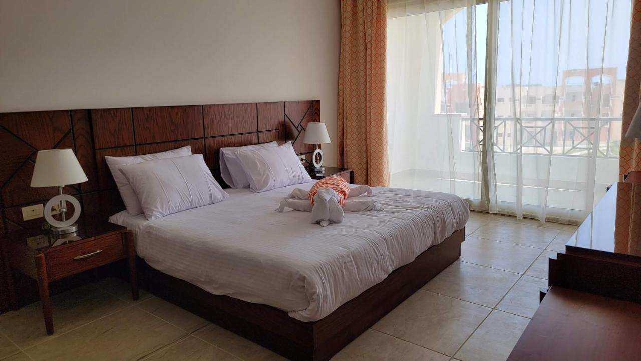 Oyster Bay Beach Resort - Luxury Serviced Condo Marsa Alam Екстериор снимка